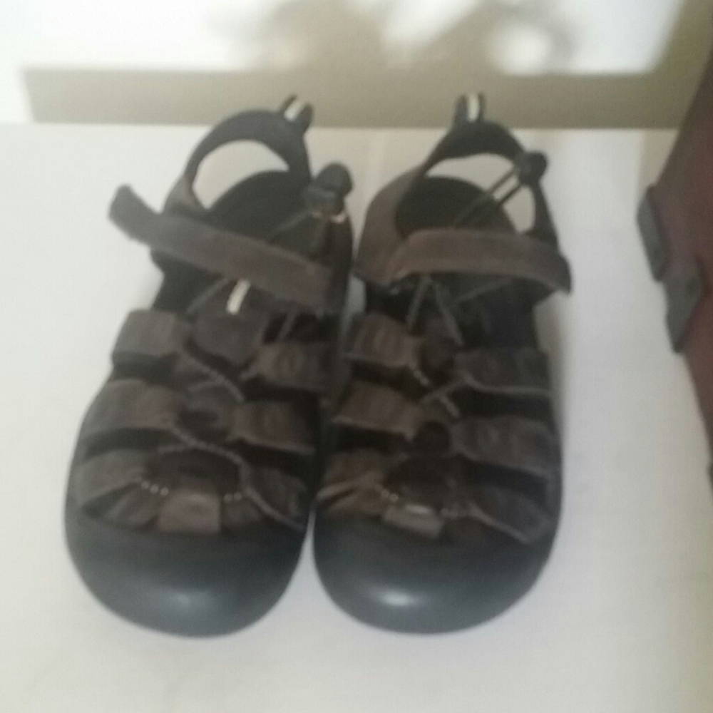 Keen Waterproof Sandals Size 5